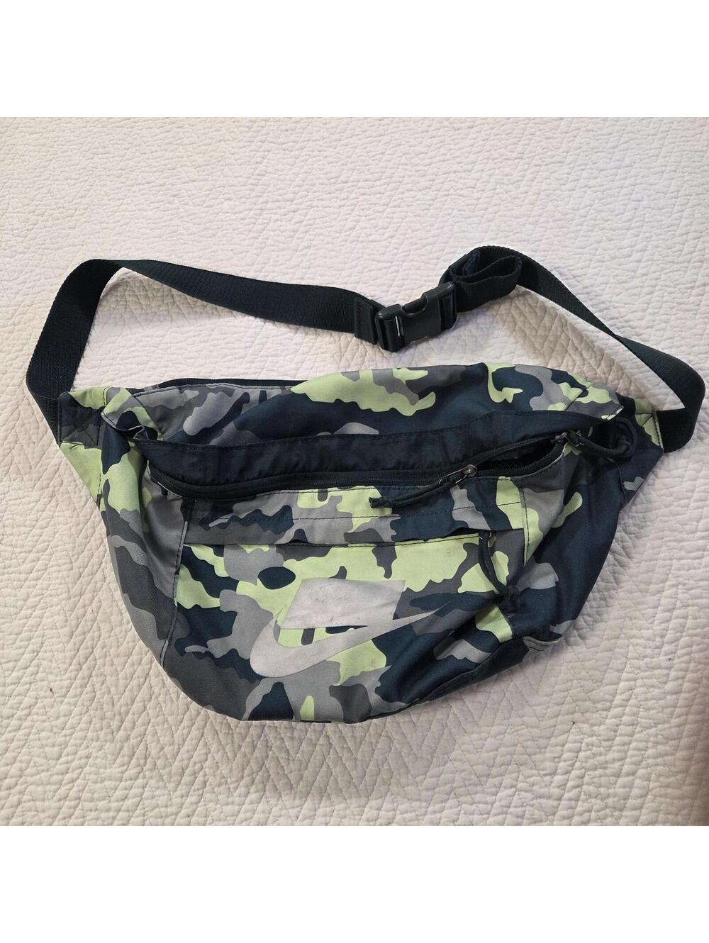 Nike Camo Waist Fanny Pack Adjustable Bag Strap Zip Pocket